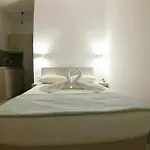 Mavrikou Helen Apartment *
